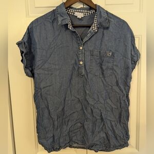 Vineyard Vines large chambary top